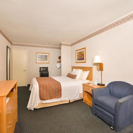 Days Inn By Wyndham Jefferson Exterior foto